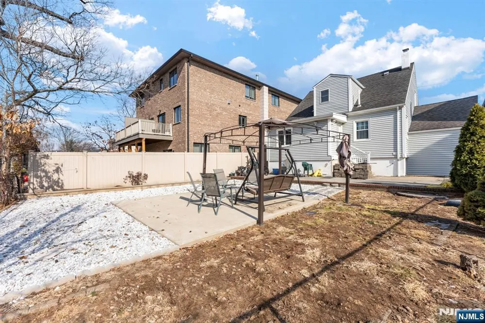 789 Harvard Place Cliffside Park, NJ 07010