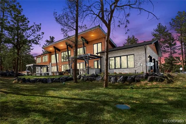 1188 Sky View Lane Larkspur, CO 80118
