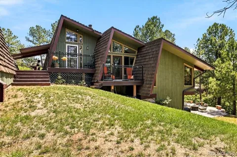 1125 Deerpath Road