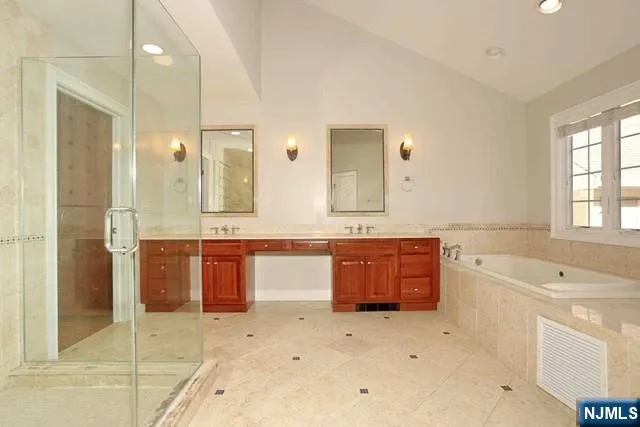 14 Kensington 14 Tenafly, NJ 07670