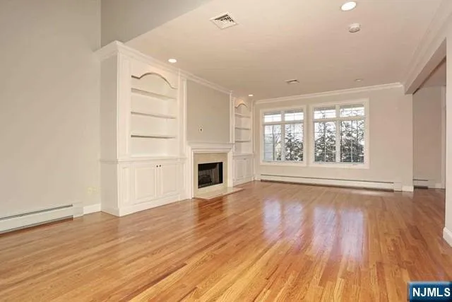 14 Kensington 14 Tenafly, NJ 07670