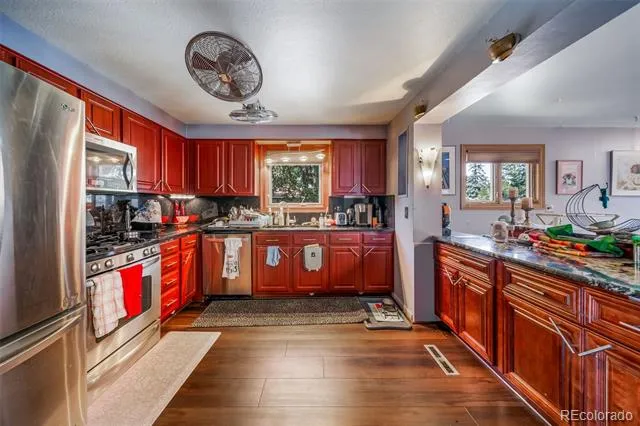 1590 Roslyn Street Denver, CO 80220