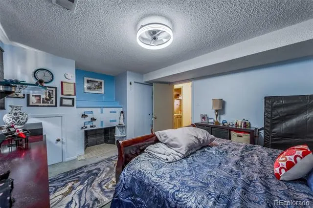 1590 Roslyn Street Denver, CO 80220