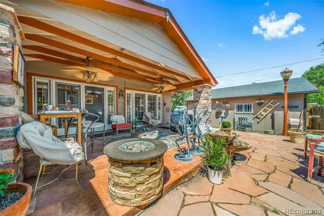 1590 Roslyn Street Denver, CO 80220