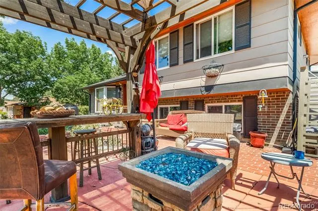 1590 Roslyn Street Denver, CO 80220