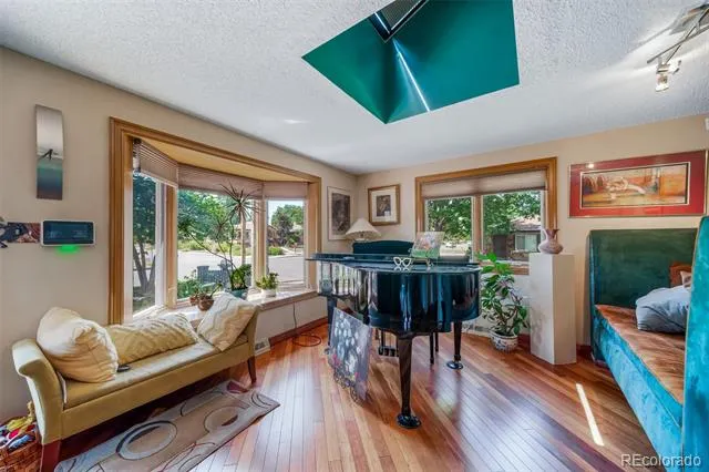 1590 Roslyn Street Denver, CO 80220