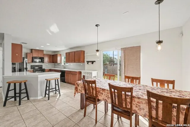 210 Granite Mist Universal City, TX 78148