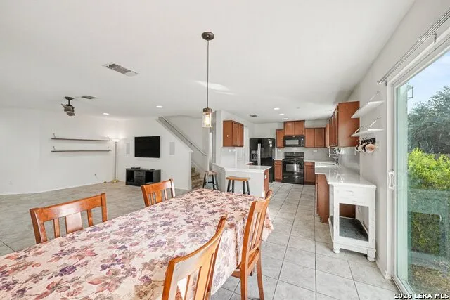 210 Granite Mist Universal City, TX 78148