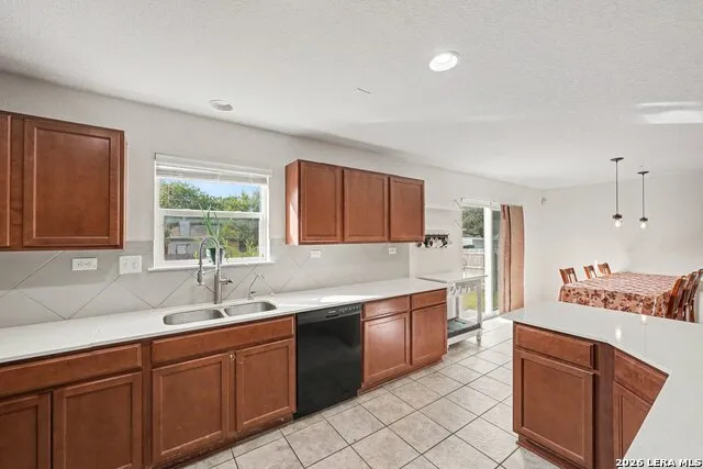 210 Granite Mist Universal City, TX 78148