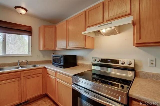 4958 Hawk Meadow Drive Colorado Springs, CO 80916