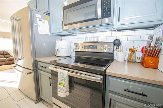 1543 S Benton Street Lakewood, CO 80232