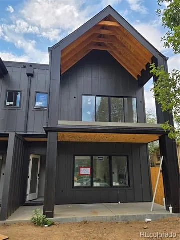 2135 S High Street Denver, CO 80210