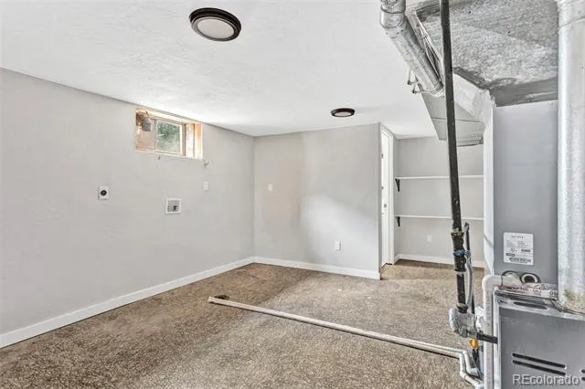 1075 Kingston Street Aurora, CO 80010