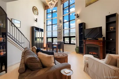4520 Broadway Street #207