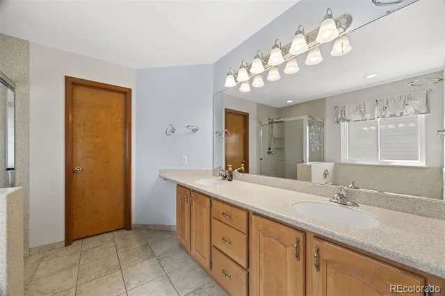 19062 E Chenango Circle Aurora, CO 80015