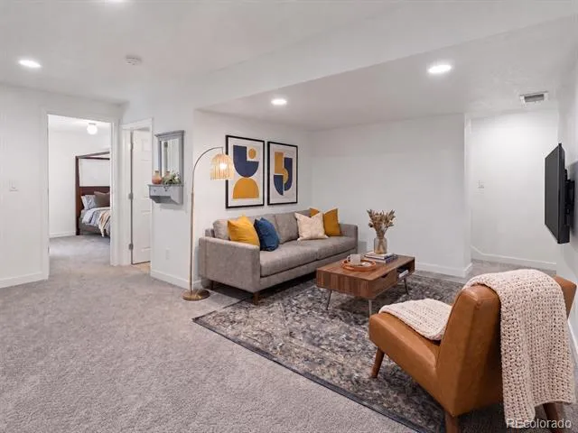 19062 E Chenango Circle Aurora, CO 80015