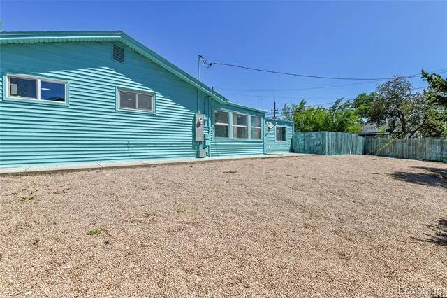 1500 S Wolcott Court Denver, CO 80219