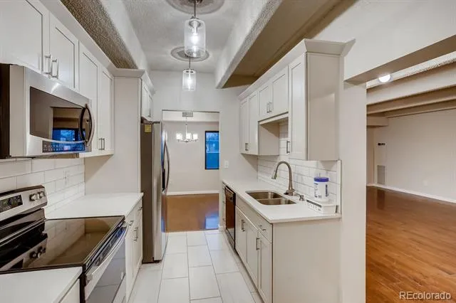 7877 E Mississippi Avenue #102 Denver, CO 80247
