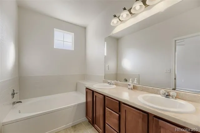 15905 E Geddes Drive #52 Aurora, CO 80016