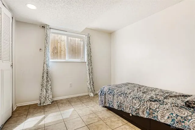 2520 S Fairplay Way Aurora, CO 80014