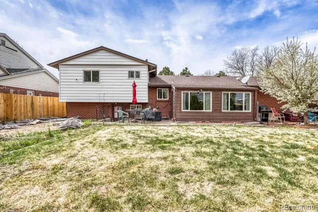 2520 S Fairplay Way Aurora, CO 80014