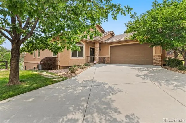 2425 Mesa Crest Grove Colorado Springs, CO 80904