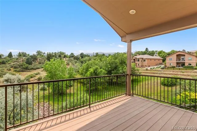 2425 Mesa Crest Grove Colorado Springs, CO 80904