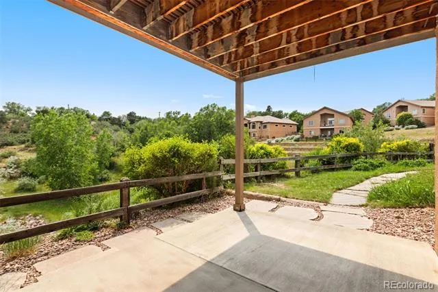 2425 Mesa Crest Grove Colorado Springs, CO 80904