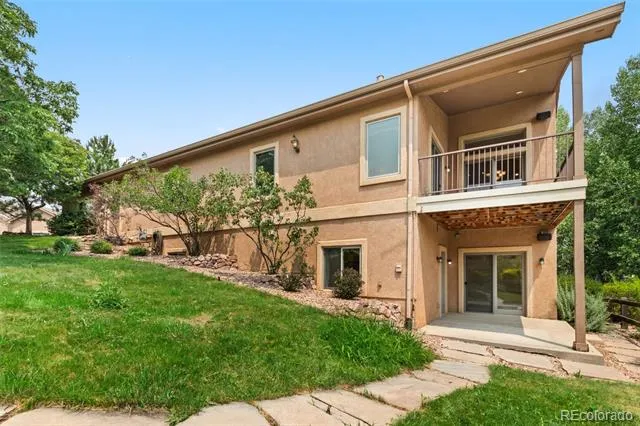 2425 Mesa Crest Grove Colorado Springs, CO 80904