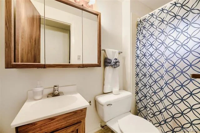 2529 W Mosier Place Denver, CO 80219