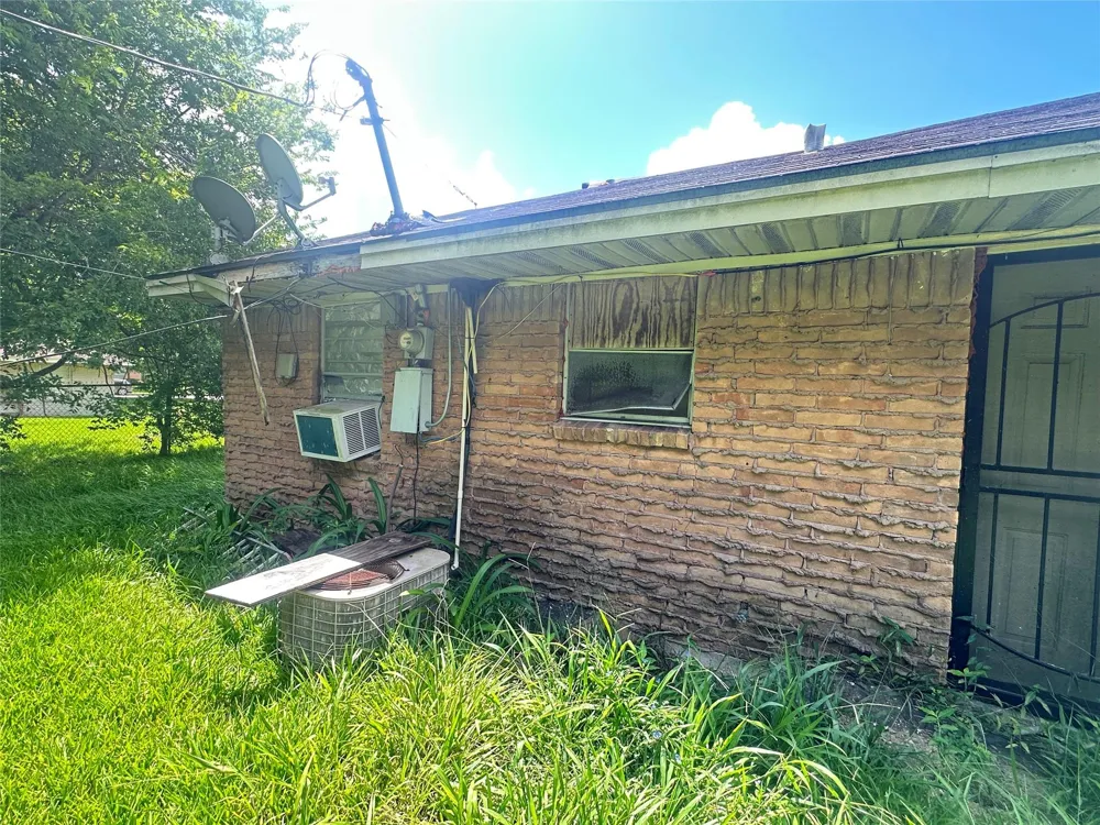 3127 Groton Drive Houston, TX 77051