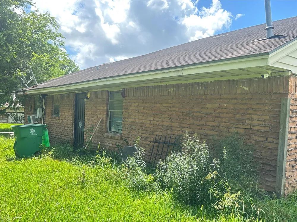 3127 Groton Drive Houston, TX 77051