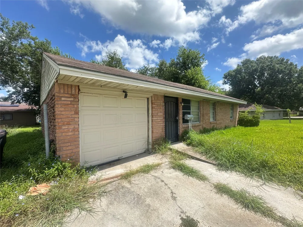 3127 Groton Drive Houston, TX 77051