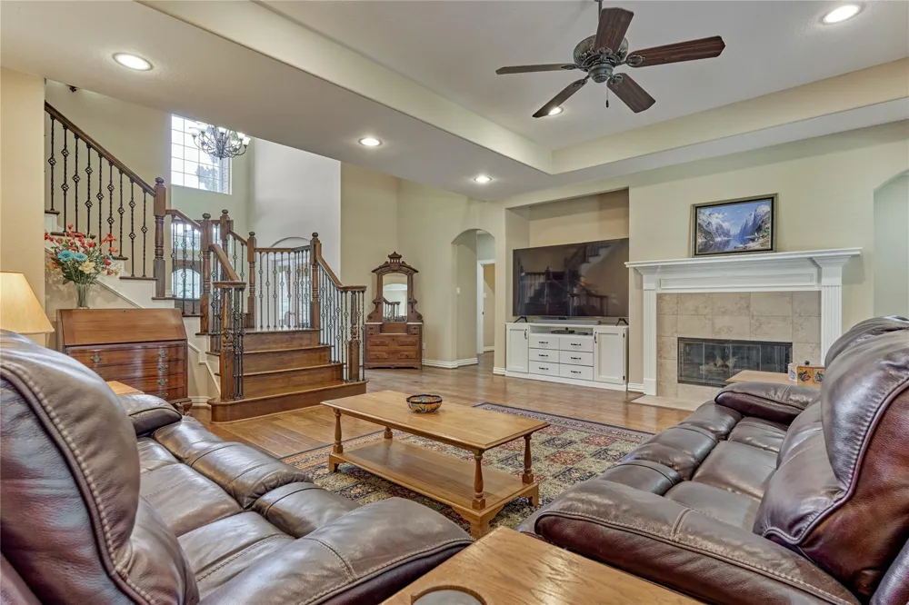 14538 Hillshire Drive Willis, TX 77318