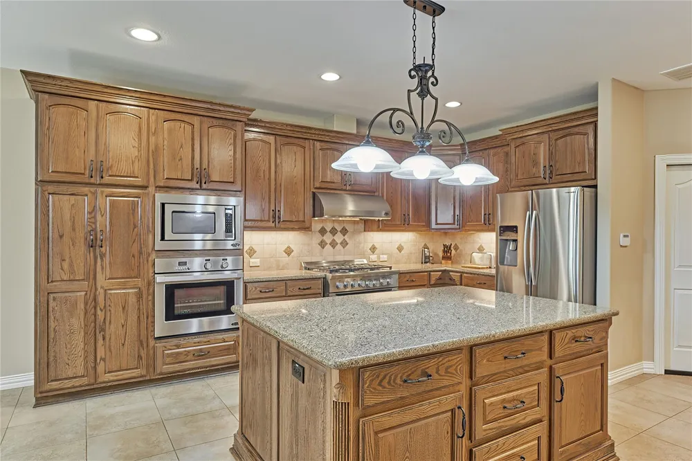 14538 Hillshire Drive Willis, TX 77318
