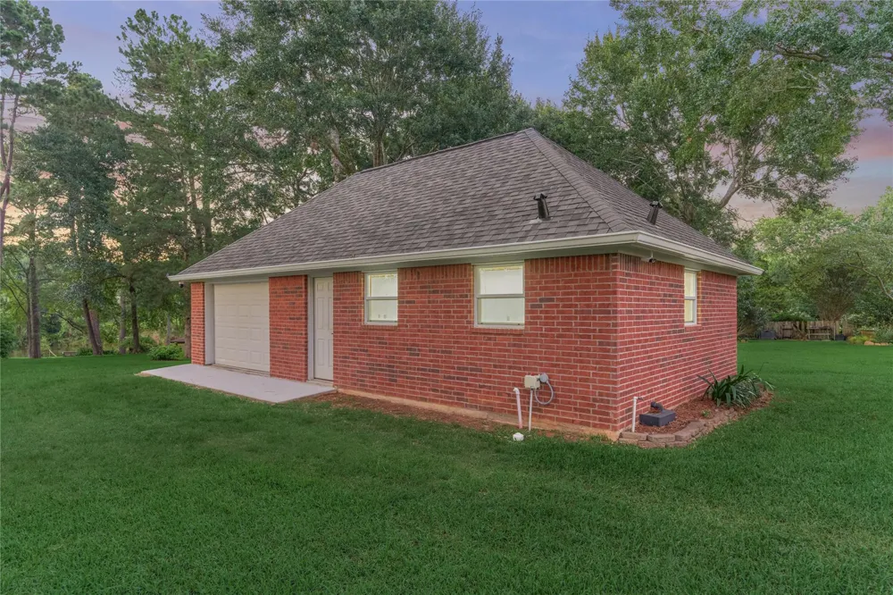 14538 Hillshire Drive Willis, TX 77318