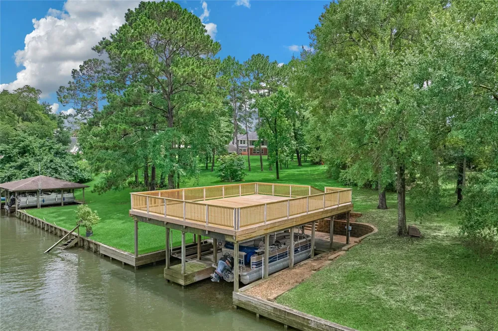 14538 Hillshire Drive Willis, TX 77318