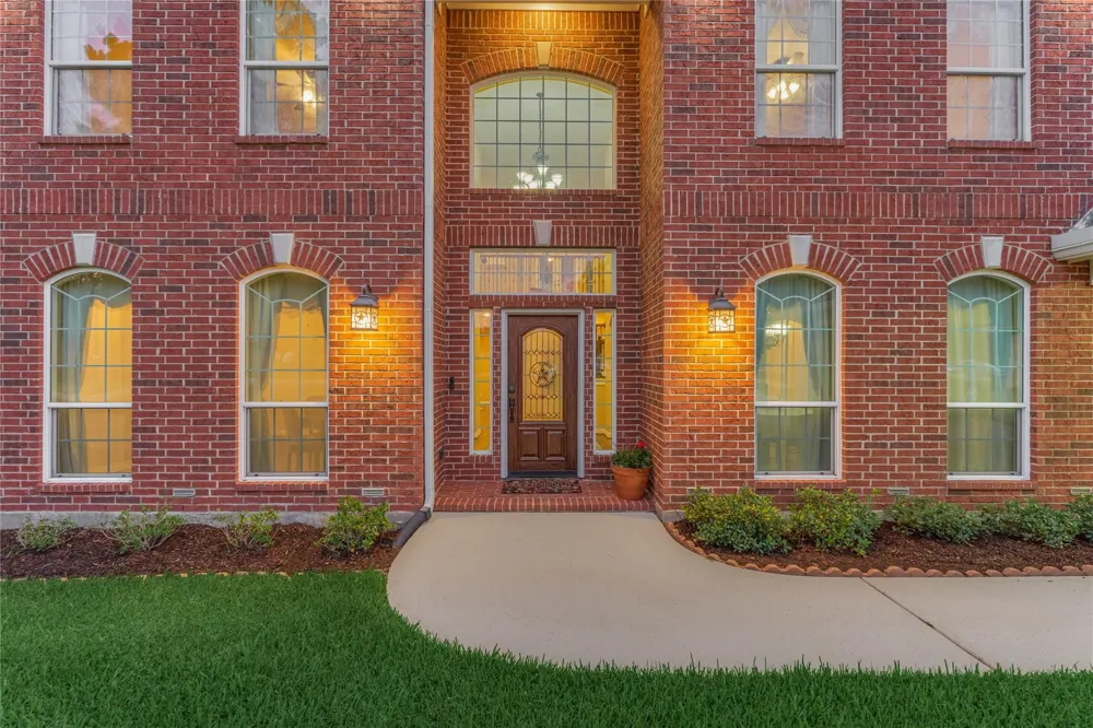 14538 Hillshire Drive Willis, TX 77318