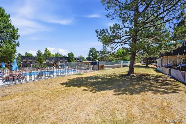 6916 S Broadway Littleton, CO 80122