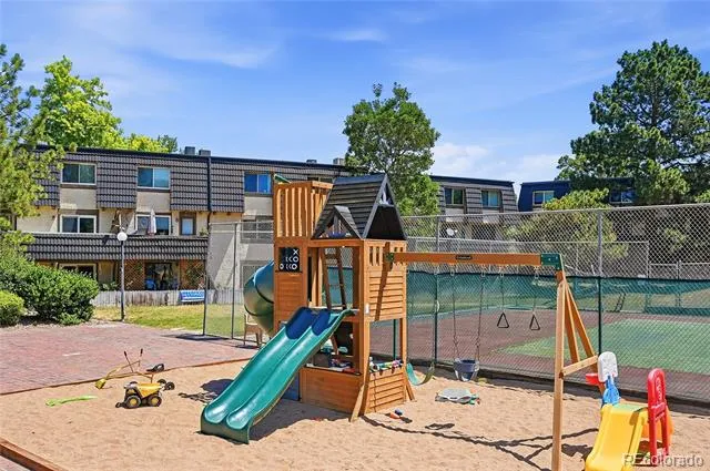 6916 S Broadway Littleton, CO 80122