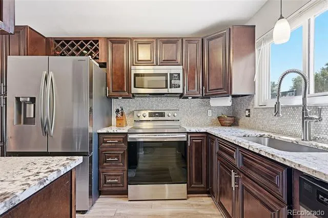 6916 S Broadway Littleton, CO 80122