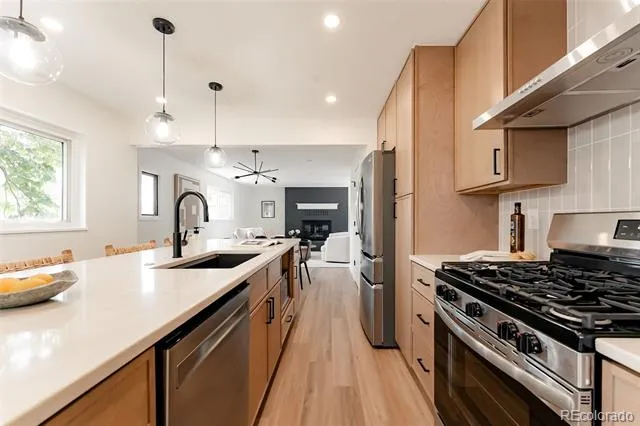 1279 S Raritan Denver, CO 80223