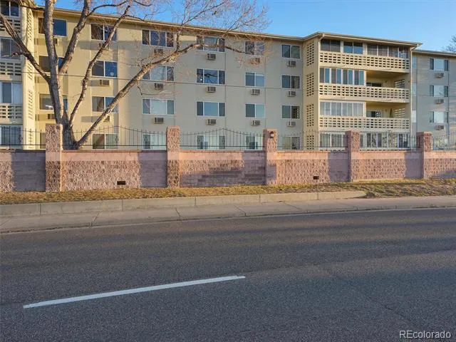 9335 E Center Avenue #8C Denver, CO 80247