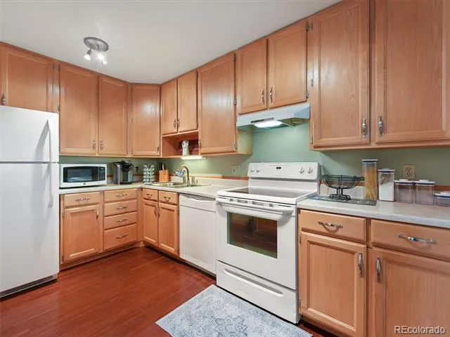 9335 E Center Avenue #8C Denver, CO 80247