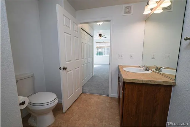 22580 E Ontario Drive #104 Aurora, CO 80016
