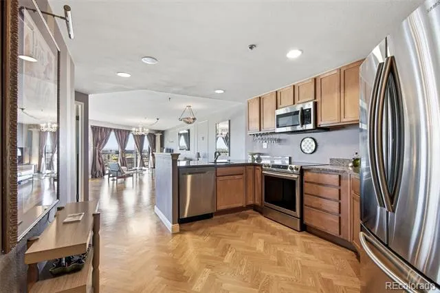 100 Park Avenue #2006 Denver, CO 80205