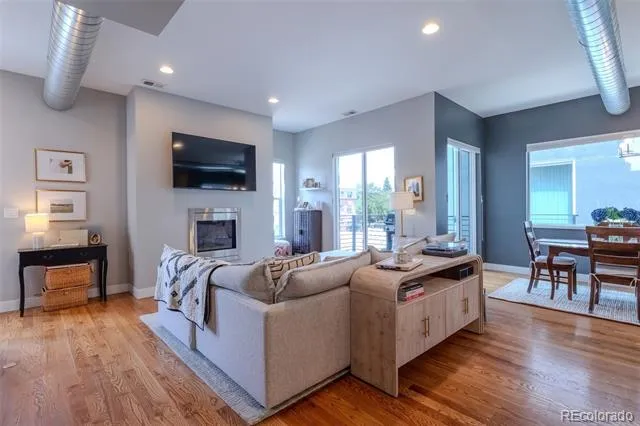 3318 S Washington Street Englewood, CO 80113