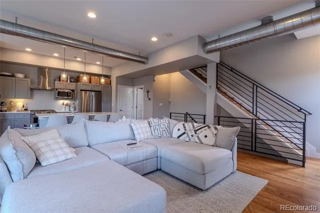 3318 S Washington Street Englewood, CO 80113