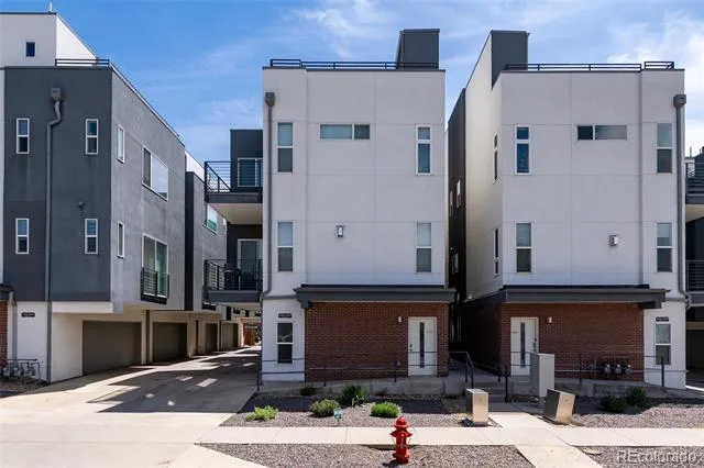 3318 S Washington Street Englewood, CO 80113