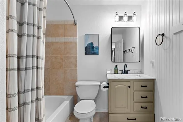 5350 S Picadilly Court Aurora, CO 80015
